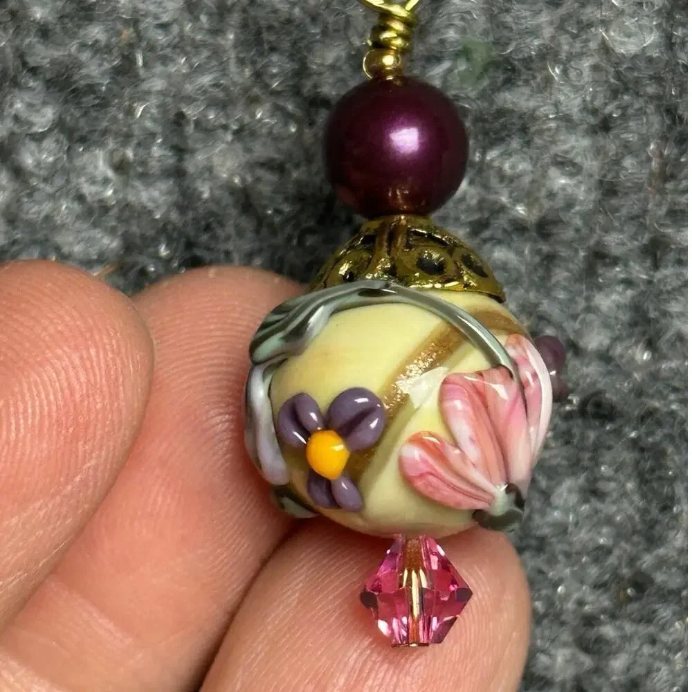 Vintage art glass necklace lamp work hand blown wedding cake bead 19” floral